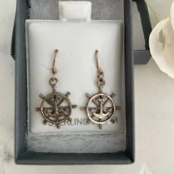 nwt anchor & boat wheel earrings - Picture 2 of 2